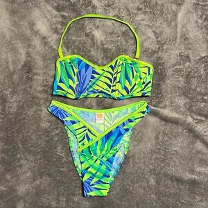 Deadstock Vintage Venus Swimwear Blue Green Fern Bikini Size B top Medium Bottom